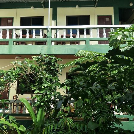 Karon 普吉岛绿色家园旅馆酒店 客房 照片